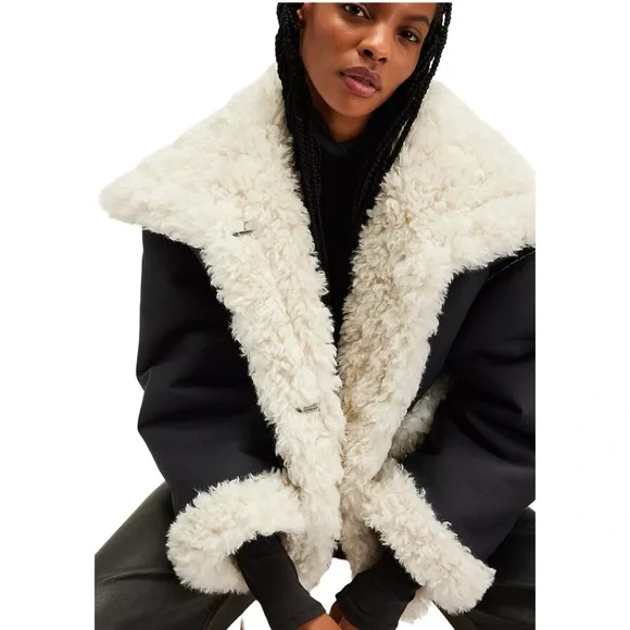 Kiki Sherpa Jacket in Black Combo | Size Small | NWT - Picture 4 of 13